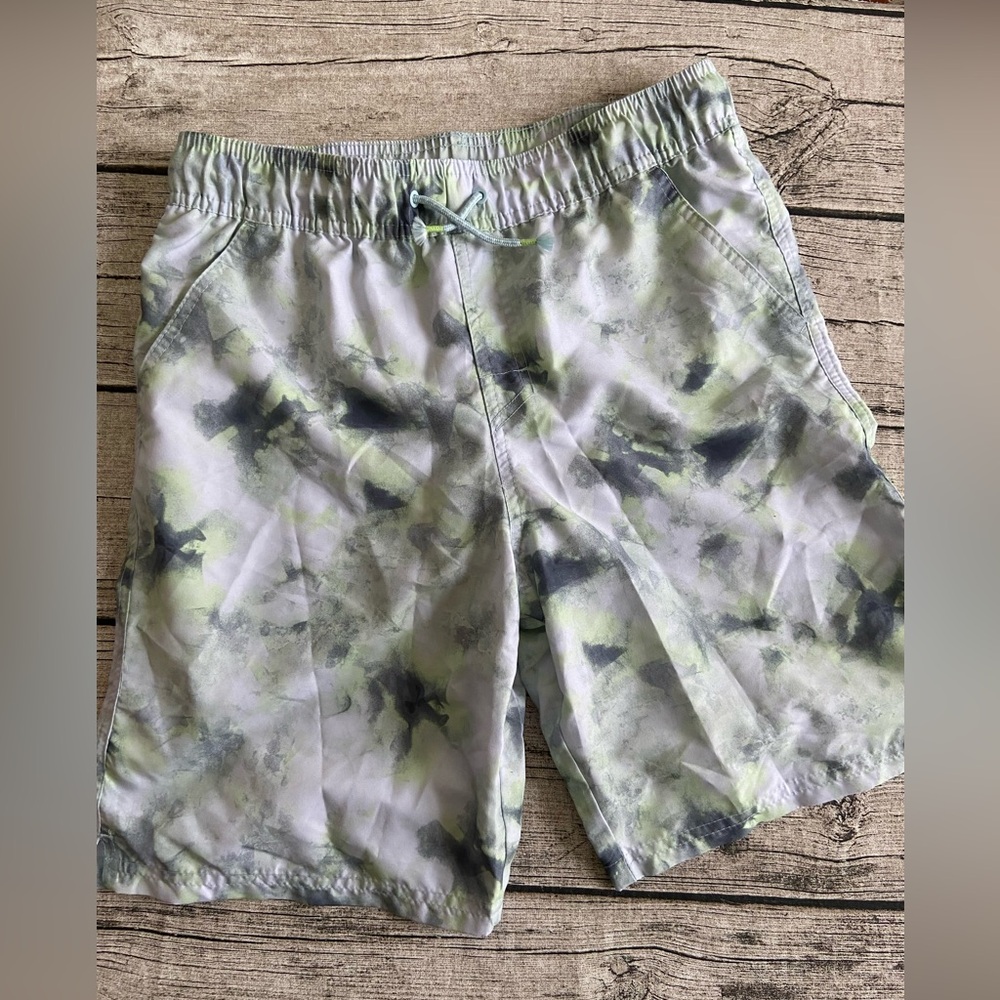 Like new! Swim trunks boys size 16. Elastic waistband.